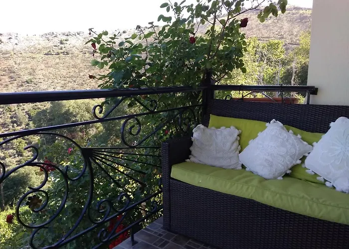 Sotiros Sunset House *